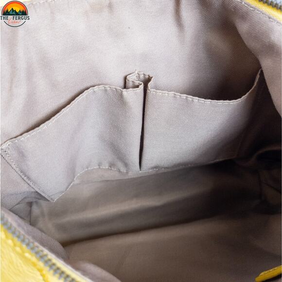 American Leather Co Hobo Bag Yellow Inner Outer Pockets Cottagecore Hippie - Picture 12 of 16